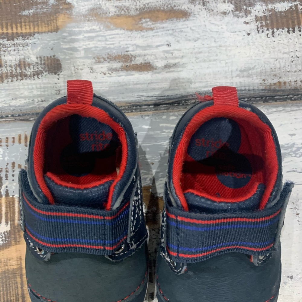Stride Rite Shoes - Picture 2 of 4